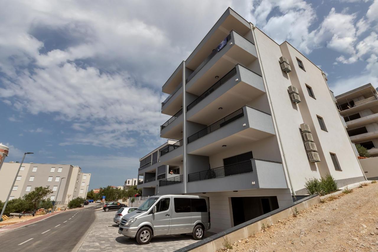 Luxury Apartment Adriasun Free Beach Parking Makarska Exterior photo