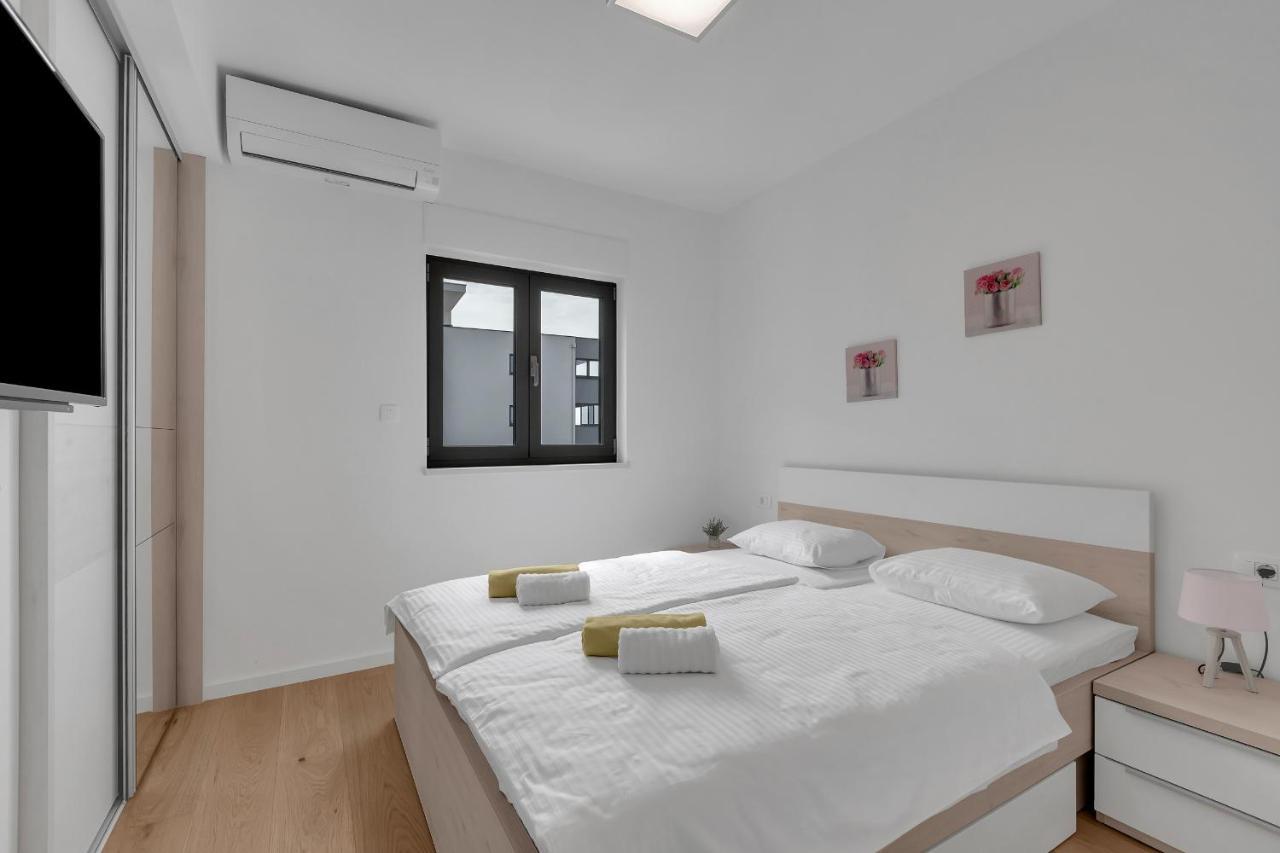 Luxury Apartment Adriasun Free Beach Parking Makarska Exterior photo